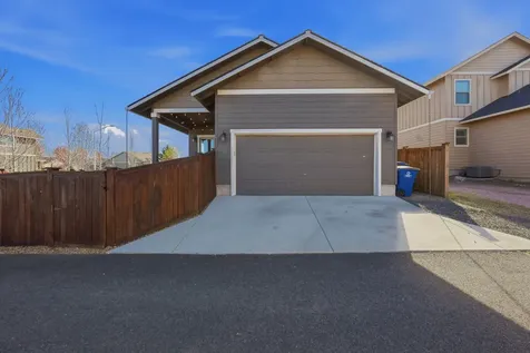 62735 Hawkview Road Bend OR 97701