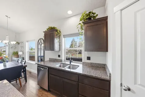 62735 Hawkview Road Bend OR 97701