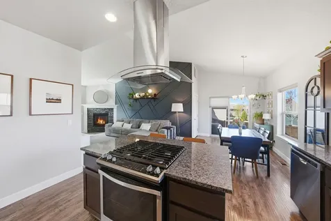 62735 Hawkview Road Bend OR 97701