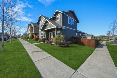 62735 Hawkview Road Bend OR 97701