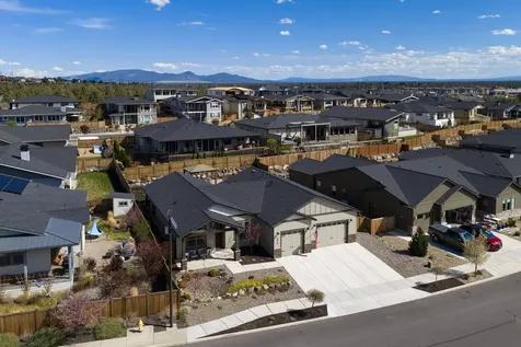 3638 SW 45th Street Redmond OR 97756