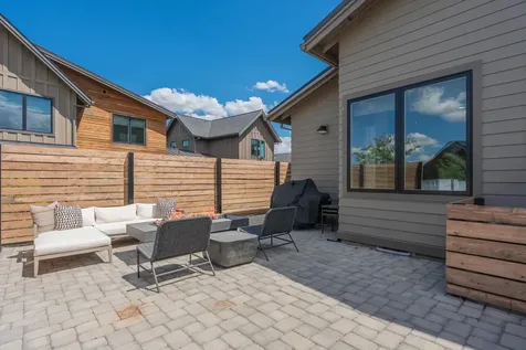 61312 Mcroberts Lane Bend OR 97702