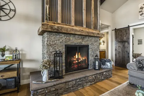 16368 SW Hat Rock Loop Powell Butte OR 97753