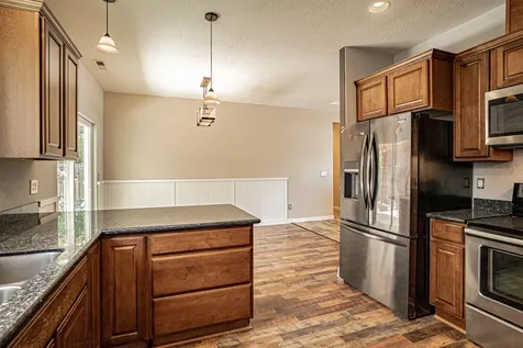 2702 Eagle Creek Drive White City OR 97503