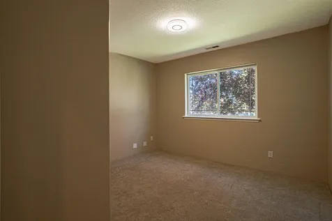 2702 Eagle Creek Drive White City OR 97503
