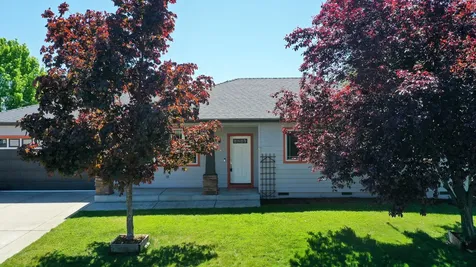 2702 Eagle Creek Drive White City OR 97503