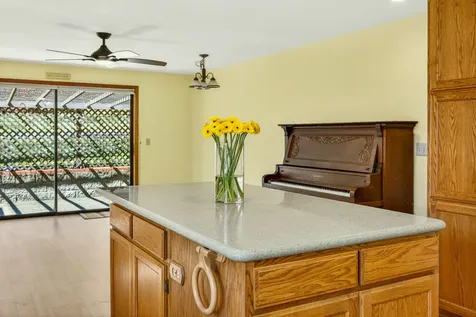 1027 Oak Knoll Drive Ashland OR 97520