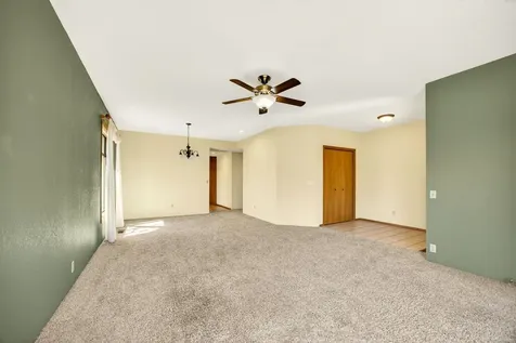 1027 Oak Knoll Drive Ashland OR 97520