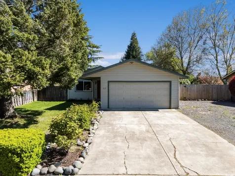 519 Glenn Way Central Point OR 97502