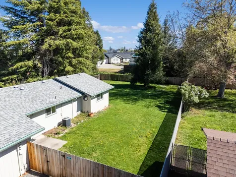 519 Glenn Way Central Point OR 97502