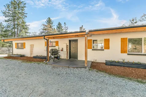 2555 Old Military Road Central Point OR 97502