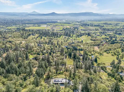 2555 Old Military Road Central Point OR 97502