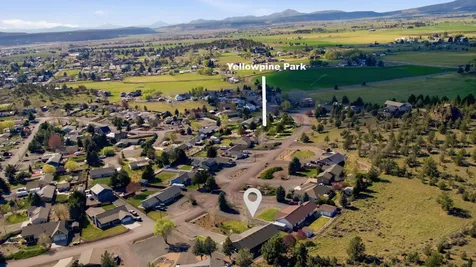 3082 NE Yellowpine Road Prineville OR 97754