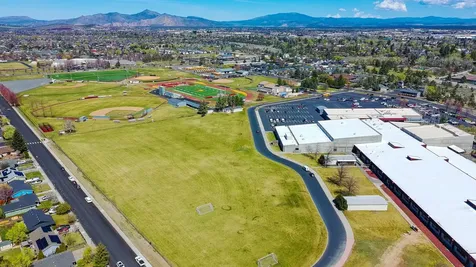 701 SW 23rd Street Redmond OR 97756