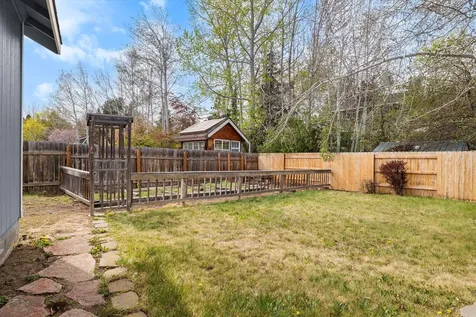 3187 NE Stonebrook Drive Bend OR 97701