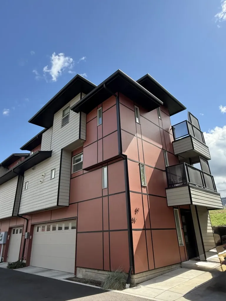 55 S Mountain Avenue Ashland OR 97520