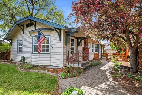 726 NW Birch Avenue Redmond OR 97756