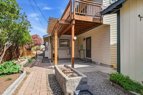 726 NW Birch Avenue Redmond OR 97756