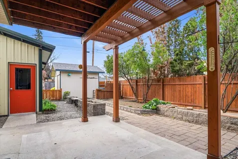 726 NW Birch Avenue Redmond OR 97756