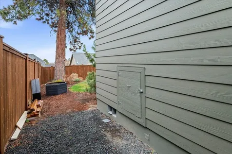 63114 Pikes Court Bend OR 97701