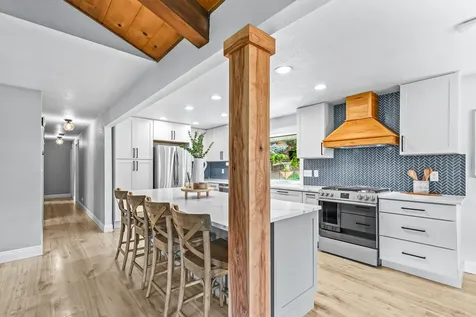4131 W Griffin Creek Road Medford OR 97501