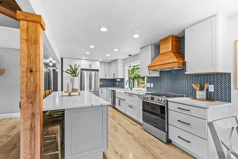 4131 W Griffin Creek Road Medford OR 97501