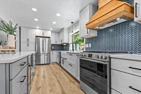 4131 W Griffin Creek Road Medford OR 97501