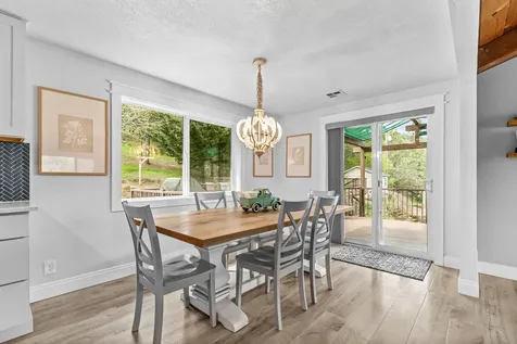 4131 W Griffin Creek Road Medford OR 97501