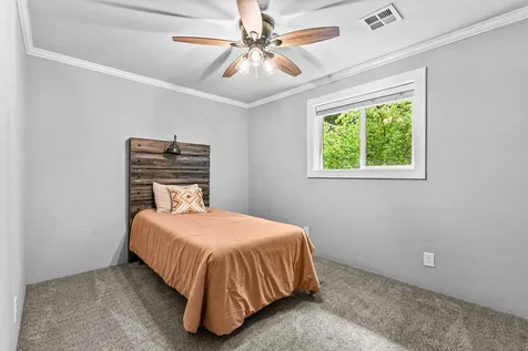 4131 W Griffin Creek Road Medford OR 97501