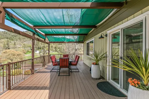 4131 W Griffin Creek Road Medford OR 97501