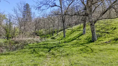 4131 W Griffin Creek Road Medford OR 97501