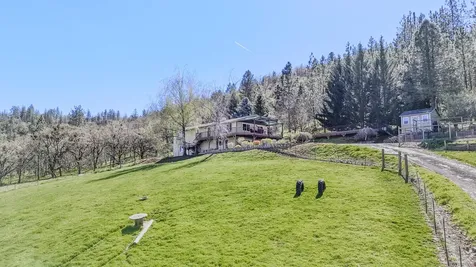 4131 W Griffin Creek Road Medford OR 97501