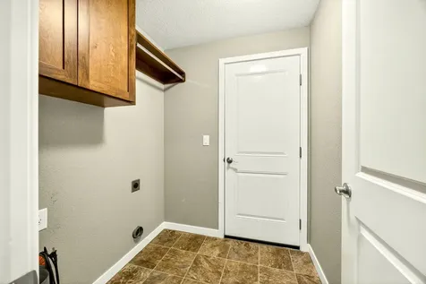 3851 Valley Meadows Drive White City OR 97503