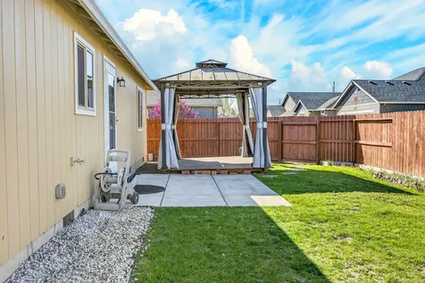 3851 Valley Meadows Drive White City OR 97503