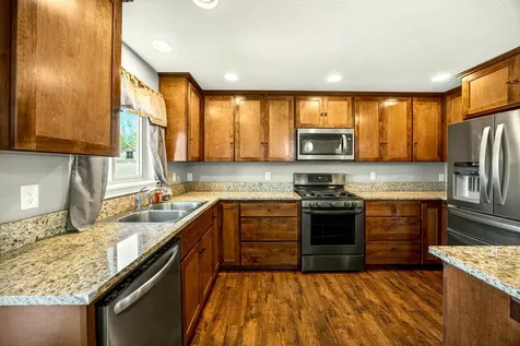 3851 Valley Meadows Drive White City OR 97503
