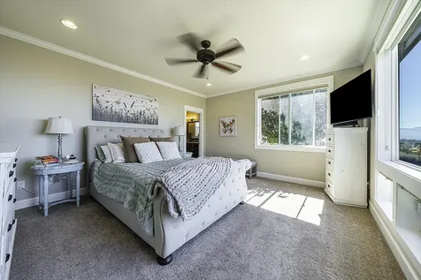 3274 Annapolis Drive Medford OR 97504