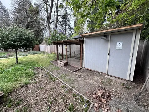736 NW 3rd Street Grants Pass OR 97526
