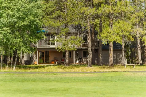 57308 Approach Lane Sunriver OR 97707