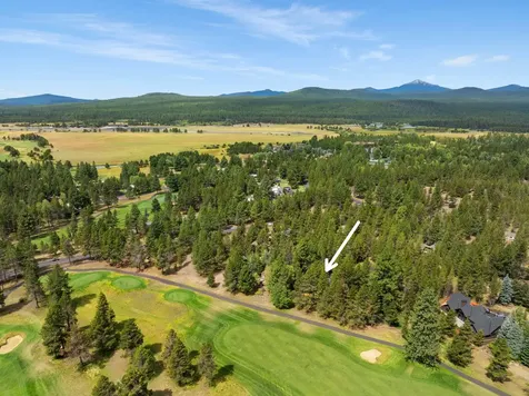 57308 Approach Lane Sunriver OR 97707