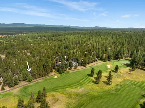 57308 Approach Lane Sunriver OR 97707