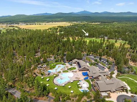 57308 Approach Lane Sunriver OR 97707