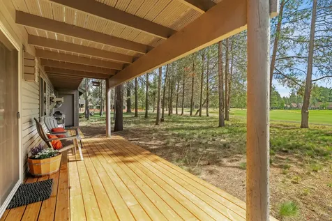 57308 Approach Lane Sunriver OR 97707
