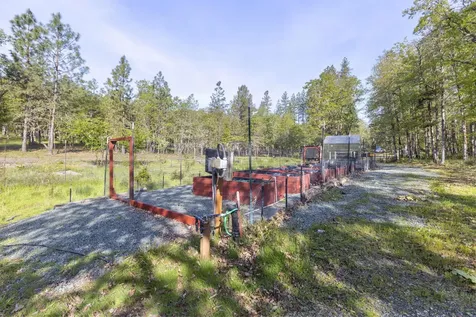 395 S Livingston Way Grants Pass OR 97526