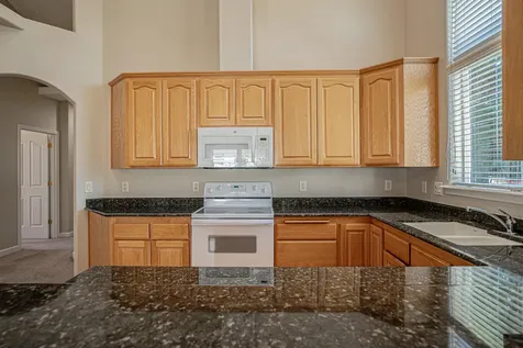 160 Keystone Way Eagle Point OR 97524
