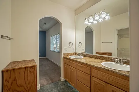 160 Keystone Way Eagle Point OR 97524