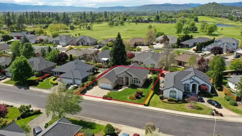 160 Keystone Way Eagle Point OR 97524