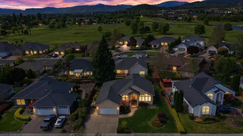 160 Keystone Way Eagle Point OR 97524