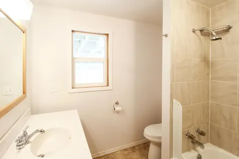 2816 Duell Avenue Medford OR 97501