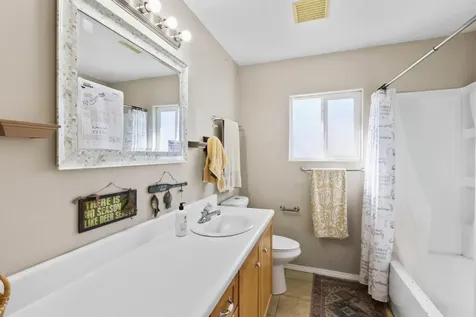2987 Delta Waters Road Medford OR 97504