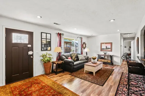 2987 Delta Waters Road Medford OR 97504